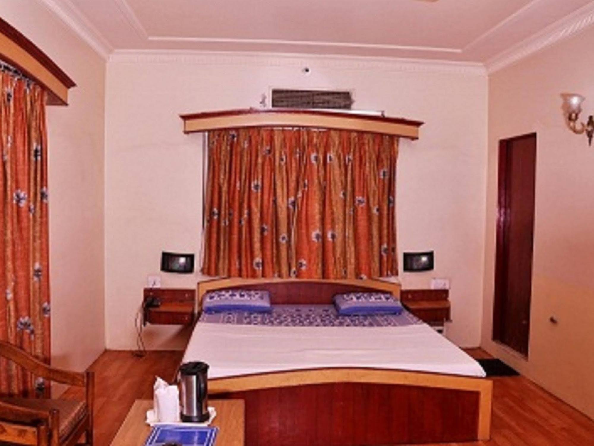 Hotel Savoy - Since 1951 Jaipur Eksteriør bilde